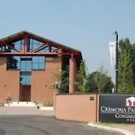 Cremona Palace מלון