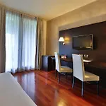 Cremona Palace מלון