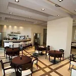 מלון Cremona Palace 4*