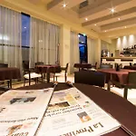 Cremona Palace מלון Costa Santʼ Abramo