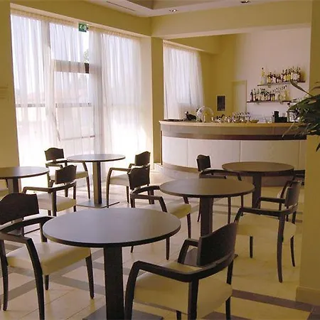 Cremona Palace 4* Costa Santʼ Abramo