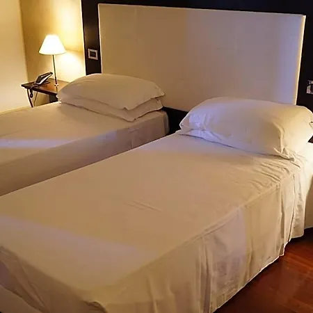 Cremona Palace Hotel 4*