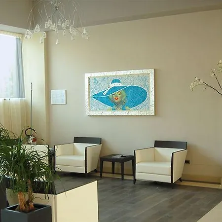 Cremona Palace 4* Costa Santʼ Abramo
