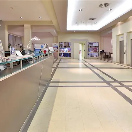 Cremona Palace 4*